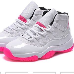 Meet your Posher, Louis